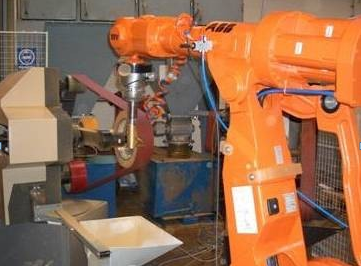 多軸力傳感器在汽車，智能制造，工業(yè)機器人等